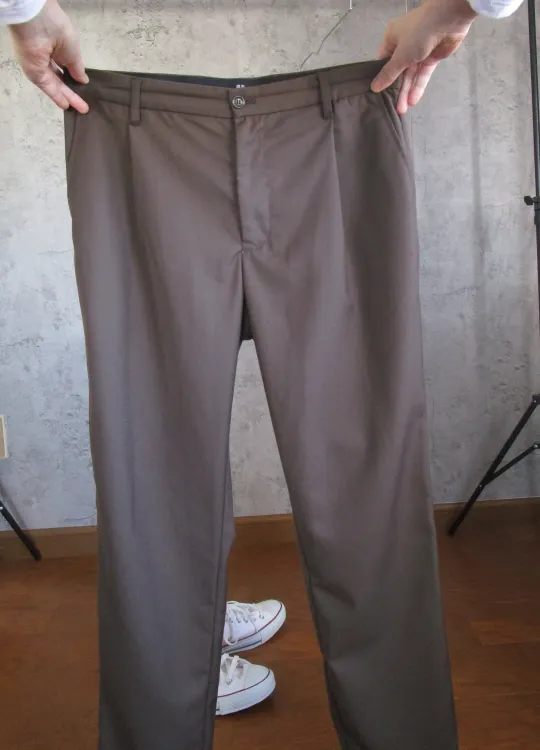 カンビオのパンツ