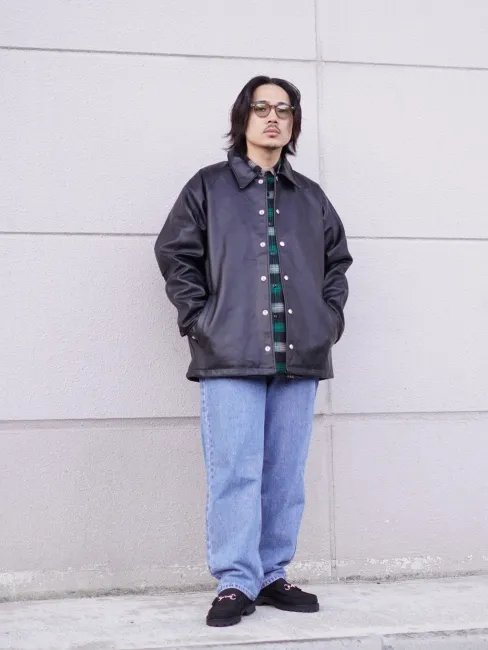 リーバイスシルバータブルーズのコーデ