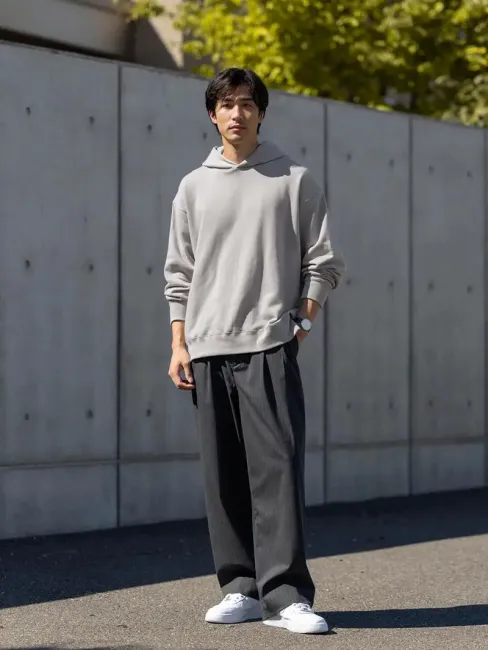 細身体型に合うワイドパンツコーデ