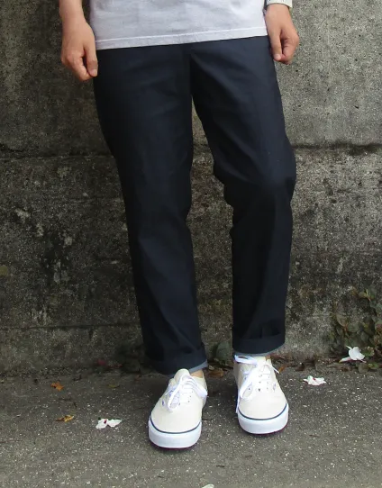 バンズオーセンティックを履いた男性
