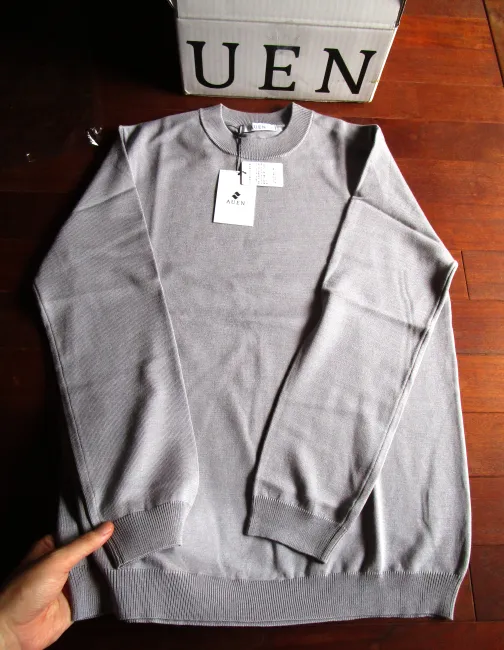 低身長メンズブランド:AUENのシルク混合ニット