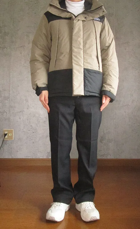 フレアパンツダウンジャケット