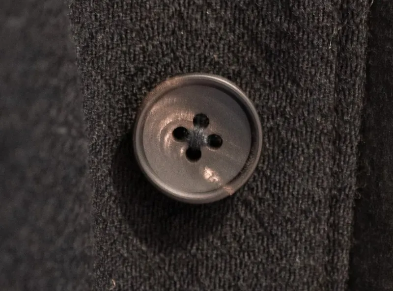 TOKIARIのヴァルキリーの水牛ボタン