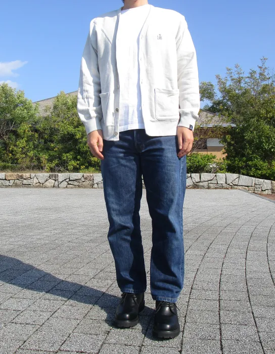 トールシューズを使ったデニムパンツコーデ