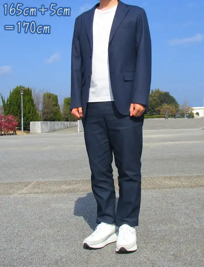 LORRYのコーディネートビジカジファッション