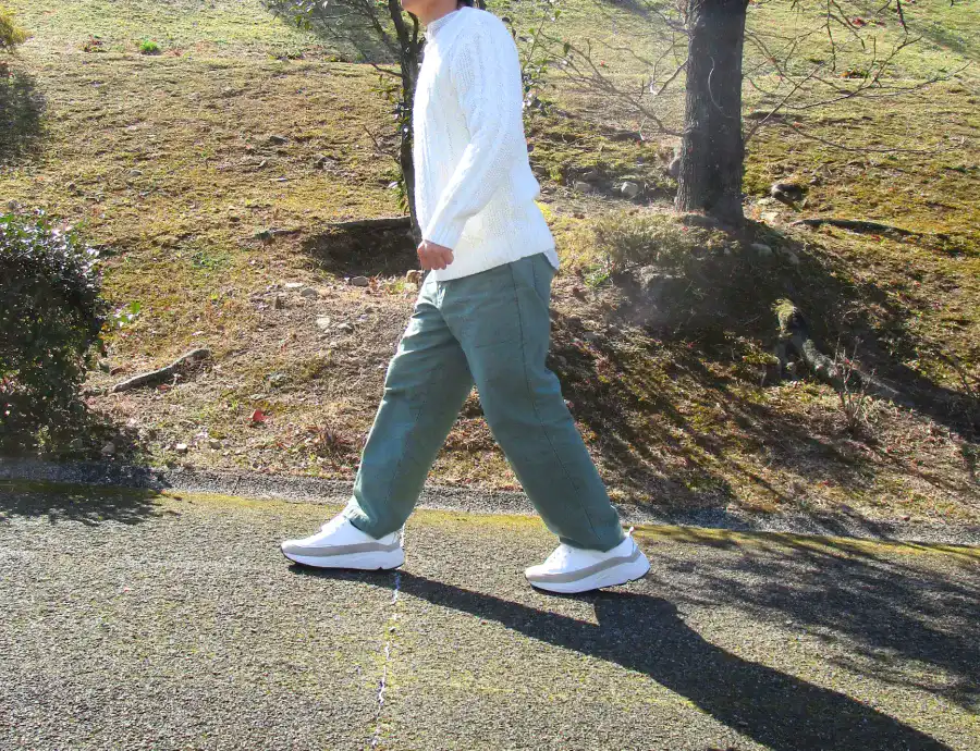 yoakのlorryは坂道でも楽に歩ける履き心地