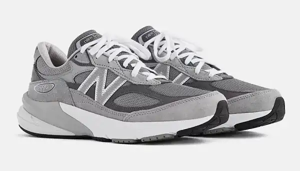 ニューバランス990V6グレイ